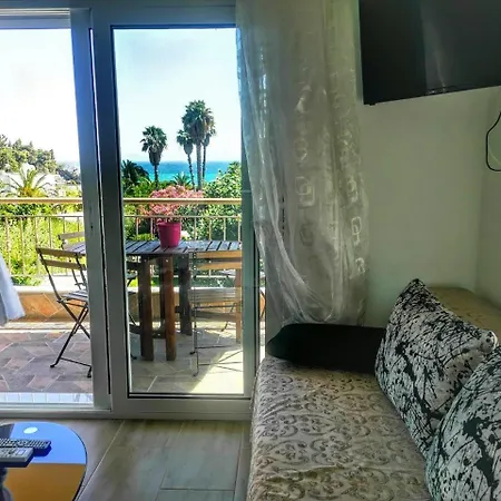 Nikiti Spathies - Seaview Sofita Калогрия